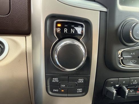 Used 2015 RAM 1500 Big Horn image 32