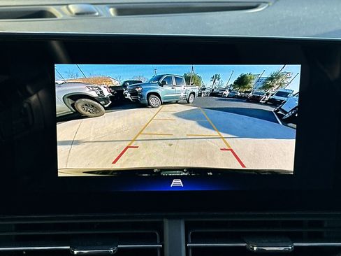 Certified 2025 Chevrolet Trax ACTIV w/ Sunroof Package image 27