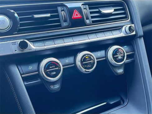 Used 2020 Genesis G70 2.0T w/ Elite Package image 14