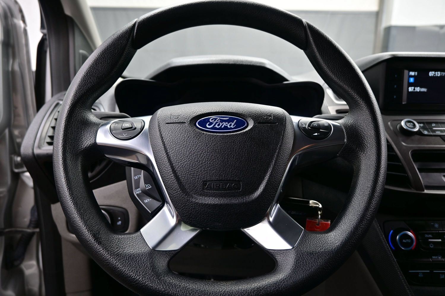 Used 2022 Ford Transit Connect XL FWD image 22