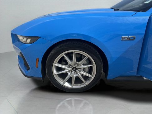 Used 2025 Ford Mustang GT Premium RWD image 26