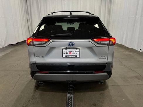 Used 2020 Toyota RAV4 XSE AWD/4WD image 5