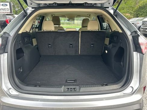 Used 2024 Ford Edge SE image 21