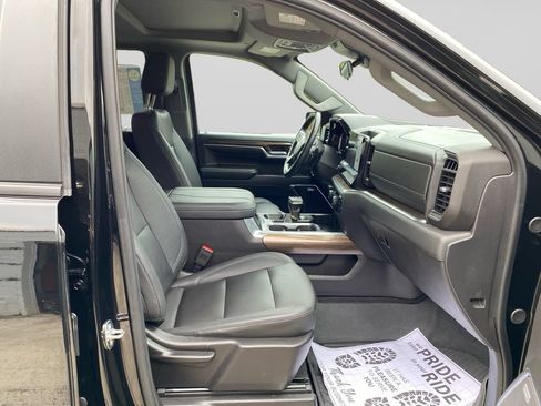 Certified 2024 Chevrolet Silverado 1500 LT Trail Boss w/ Convenience Package II AWD/4WD image 11