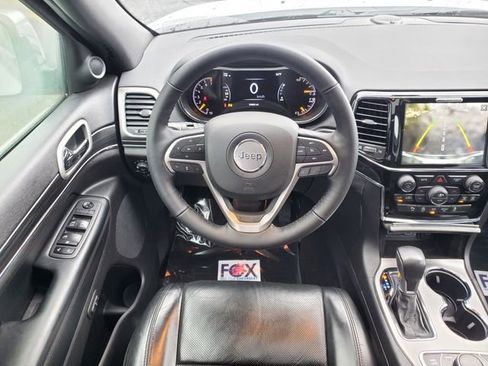 Used 2020 Jeep Grand Cherokee Limited w/ Luxury Group II image 16