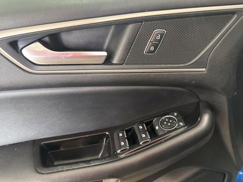 Used 2018 Ford Edge SEL w/ Equipment Group 201A image 19