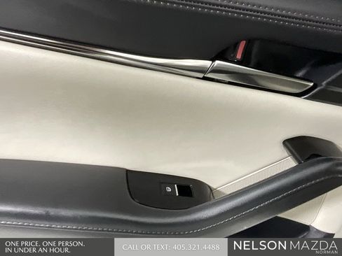 Used 2025 MAZDA MAZDA3 s image 23
