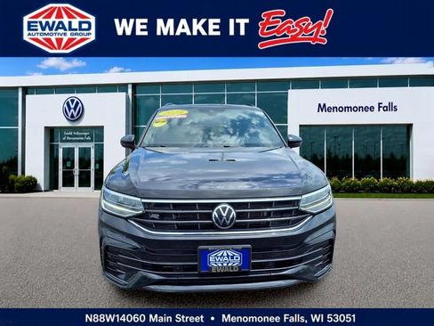 Used 2023 Volkswagen Tiguan SE R-Line AWD/4WD image 5