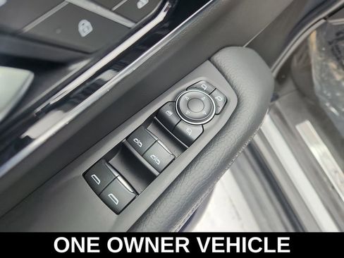 Used 2025 GMC Yukon Denali image 13