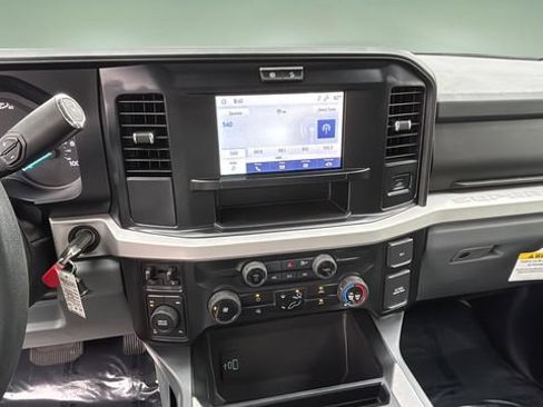Used 2025 Ford F250 XLT w/ FX4 Off-Road Package AWD/4WD image 26