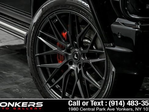 Used 2016 Mercedes-Benz G 63 AMG 4MATIC 4dr AMG G 63 image 3