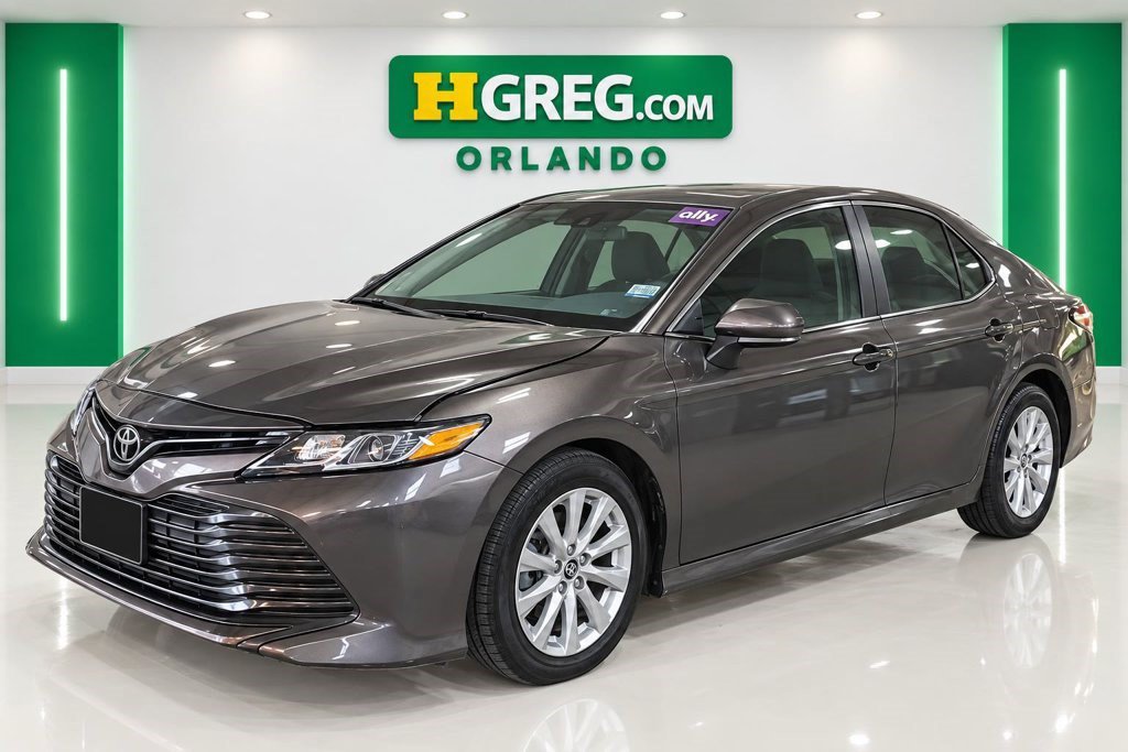 Used 2020 Toyota Camry LE FWD image 4