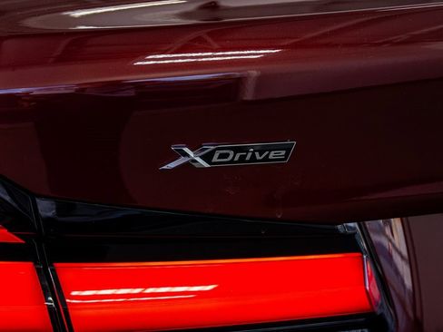 Used 2023 BMW 530e xDrive image 26