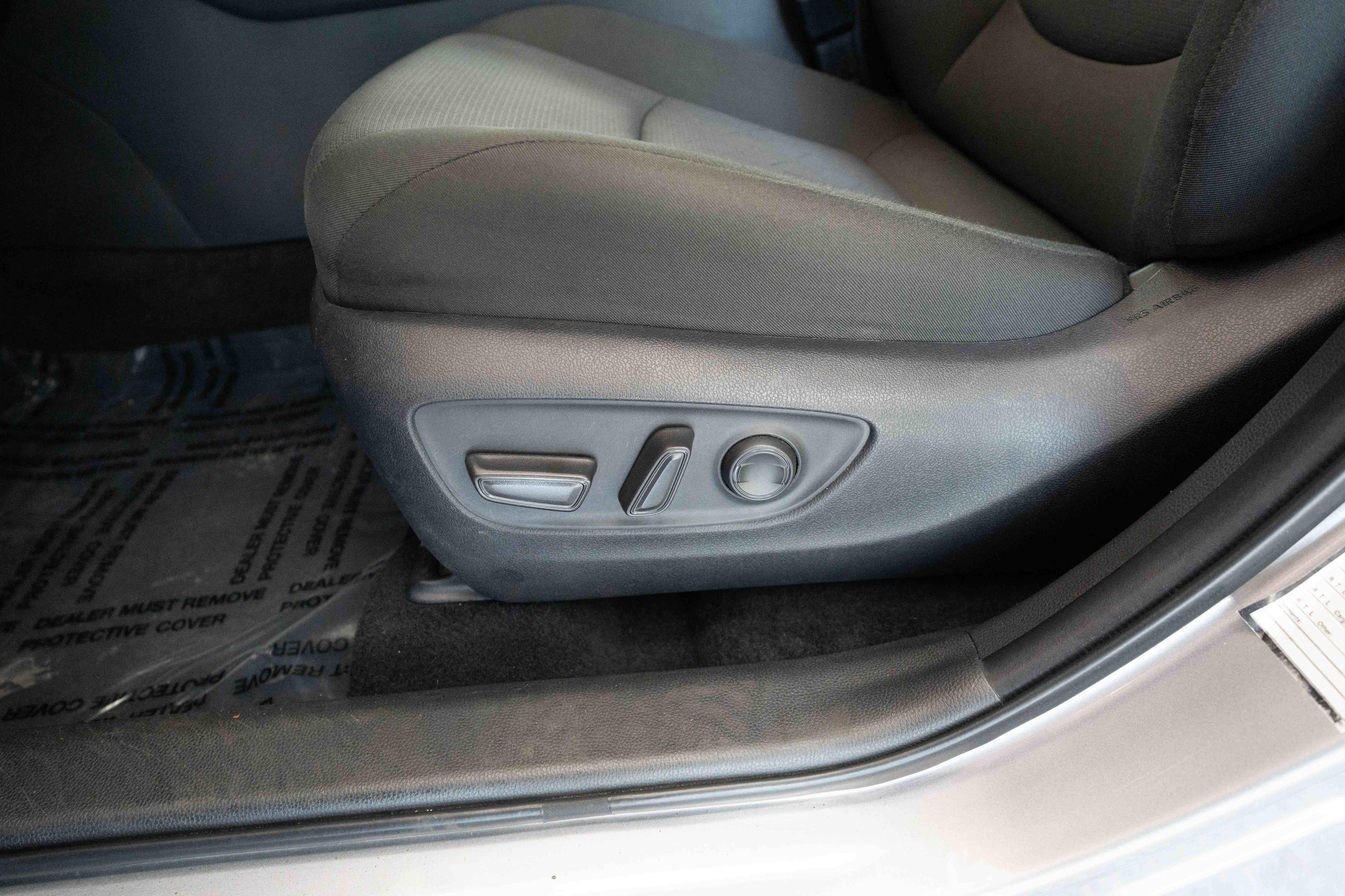Certified 2025 Toyota RAV4 XLE AWD/4WD image 13