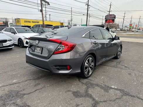 Used 2017 Honda Civic EX-T image 7