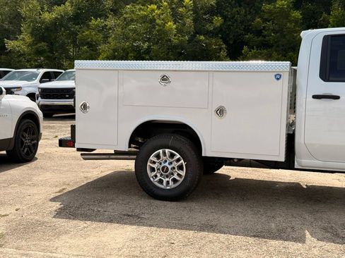 New 2026 GMC Sierra 2500 Pro w/ Convenience Package RWD image 7