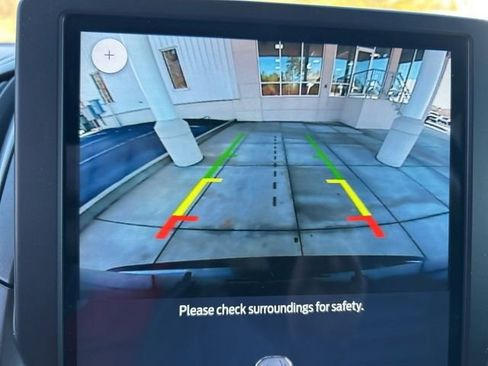 Used 2024 Ford Edge SEL image 21