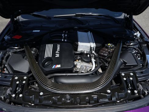 Used 2015 BMW M4 Coupe RWD image 9
