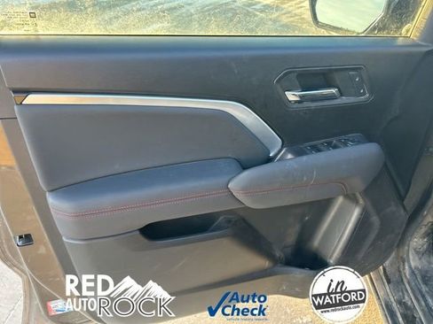 Used 2023 Chevrolet Colorado Z71 w/ Z71 Convenience Package 2 image 10