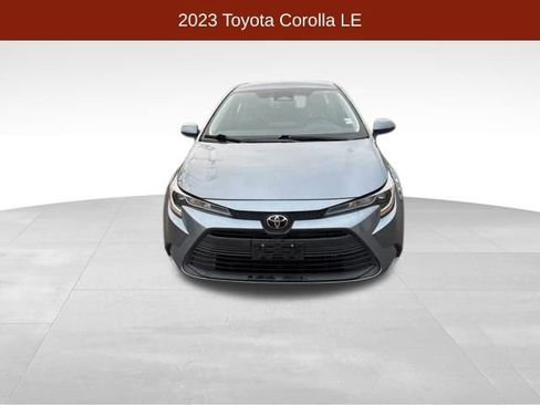 Used 2023 Toyota Corolla LE image 2