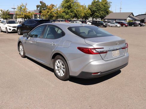 Used 2025 Toyota Camry LE FWD image 7