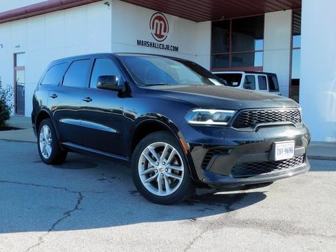 Used 2023 Dodge Durango GT image 2