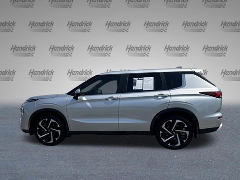 Used 2023 Mitsubishi Outlander SE AWD/4WD image 6