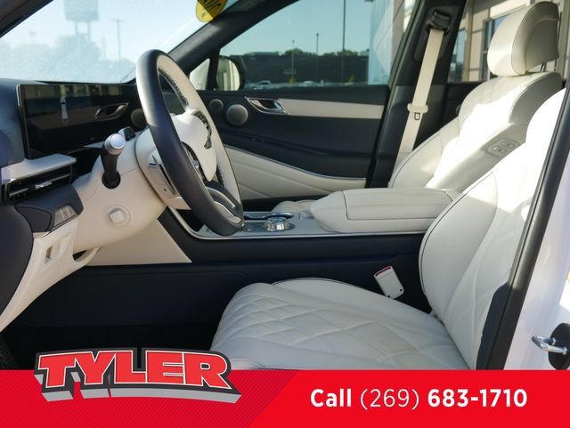 Used 2025 Genesis GV80 3.5T Prestige AWD/4WD image 40
