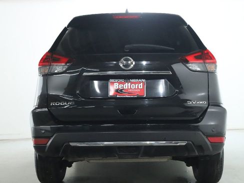 Used 2019 Nissan Rogue SV w/ Premium Package image 44