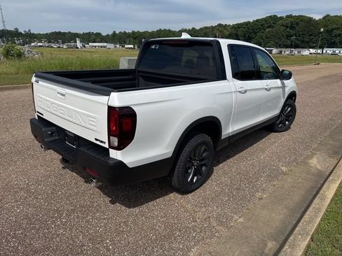 New 2026 Honda Ridgeline Sport image 5