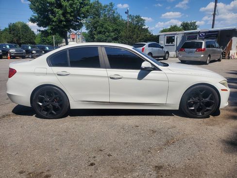 Used 2015 BMW 320i Sedan RWD image 8
