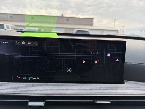 Used 2025 Genesis GV80 2.5T Prestige image 22