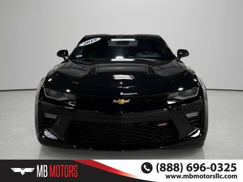 Used 2018 Chevrolet Camaro SS RWD image 2