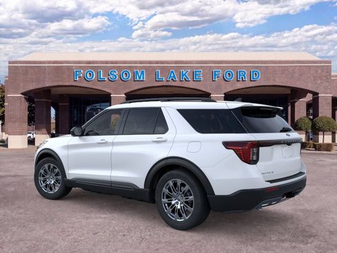 New 2026 Ford Explorer Active w/ Active Comfort Package AWD/4WD image 4