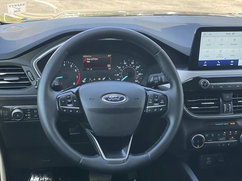 Certified 2022 Ford Escape SEL AWD/4WD image 8