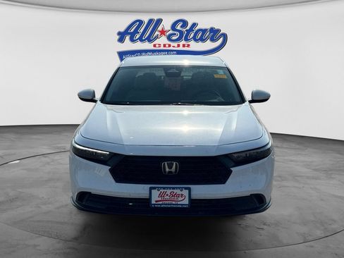 Used 2025 Honda Accord LX image 2