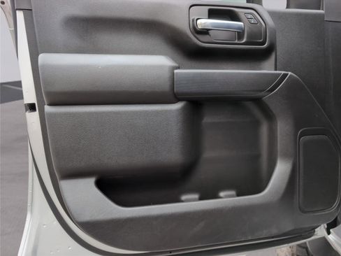 Used 2023 Chevrolet Silverado 2500 Custom w/ Custom Value Package image 15