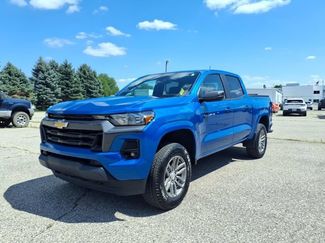 Used 2024 Chevrolet Colorado LT w/ LT Convenience Package II AWD/4WD video 3
