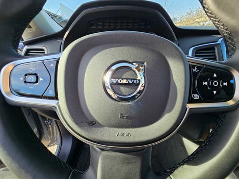 Used 2025 Volvo XC90 B6 Core w/ Protection Package Premier image 32