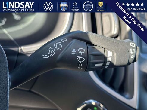 Used 2018 Ford Edge SEL image 22