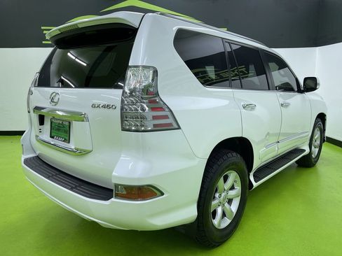 Used 2018 Lexus GX 460 image 10