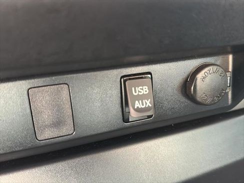 Certified 2019 Toyota Tundra SR5 image 27