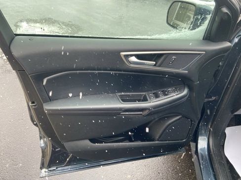 Used 2022 Ford Edge SEL w/ Convenience Package image 9