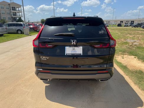 Certified 2025 Honda CR-V Sport image 7