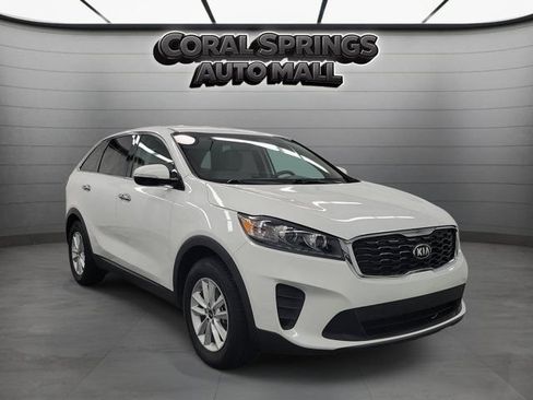 Used 2019 Kia Sorento FWD image 1