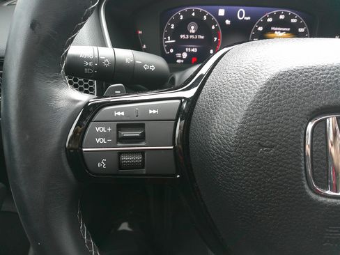 Used 2023 Honda Civic Sport Touring image 19