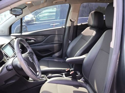 Used 2018 Buick Encore Preferred FWD image 19