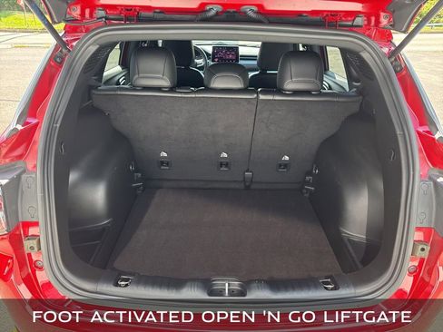 Used 2022 Jeep Compass Limited image 18