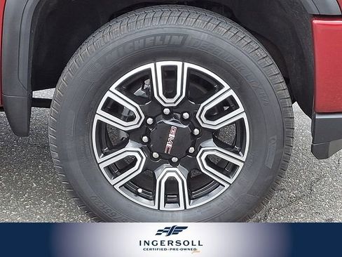 Used 2022 GMC Sierra 2500 AT4 w/ AT4 Preferred Package image 11