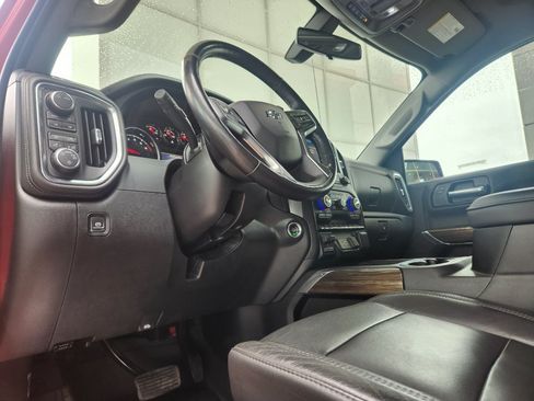 Used 2020 Chevrolet Silverado 1500 LT Trail Boss AWD/4WD image 13